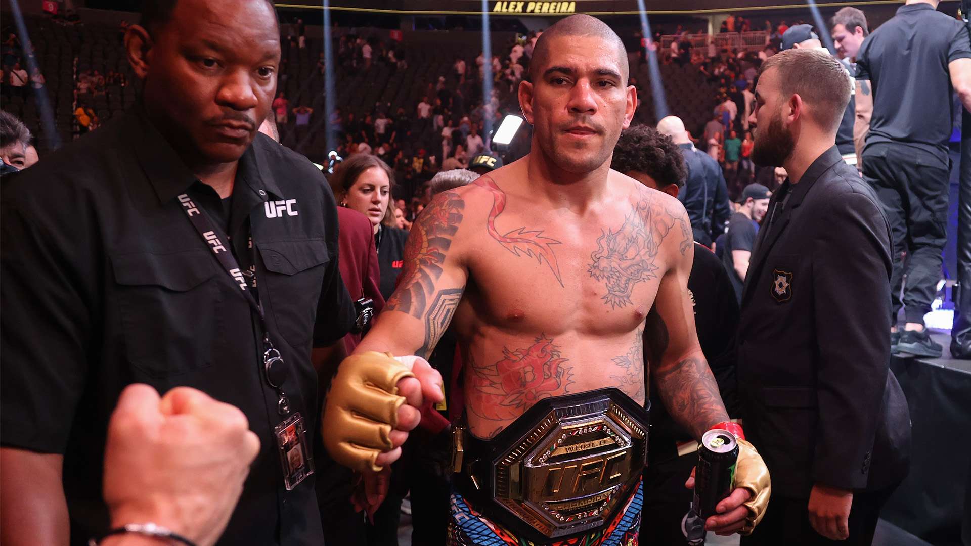 德约不谈眼睛问题赢得外界赞誉专注门希克胜利表现